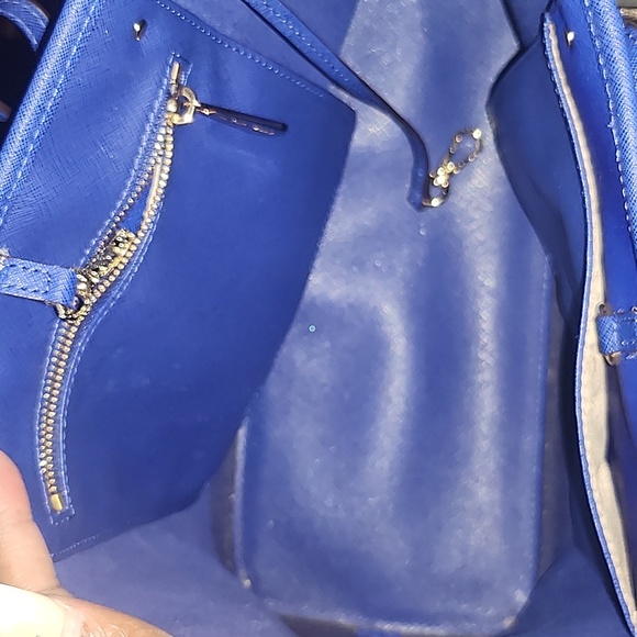 Handbag - Picture 2 of 3